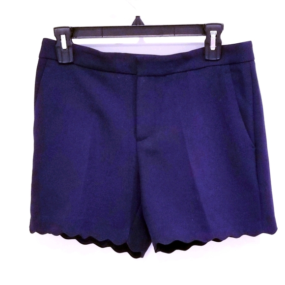 Banana Republic Pants - Banana Republic navy scallop hem shorts size 2
